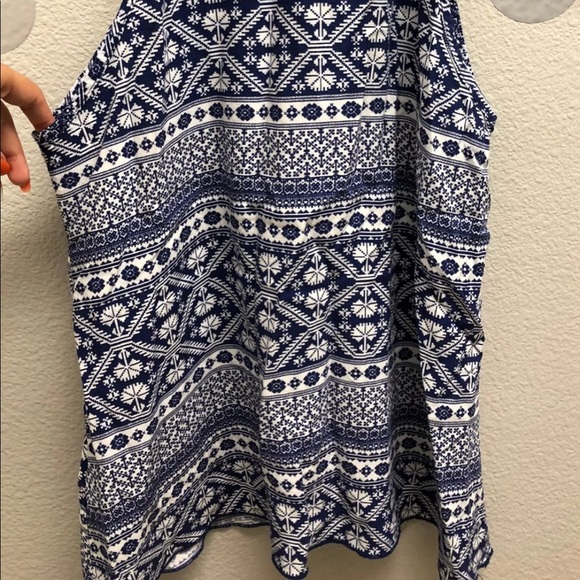 New patterned top! - Picture 2 of 4